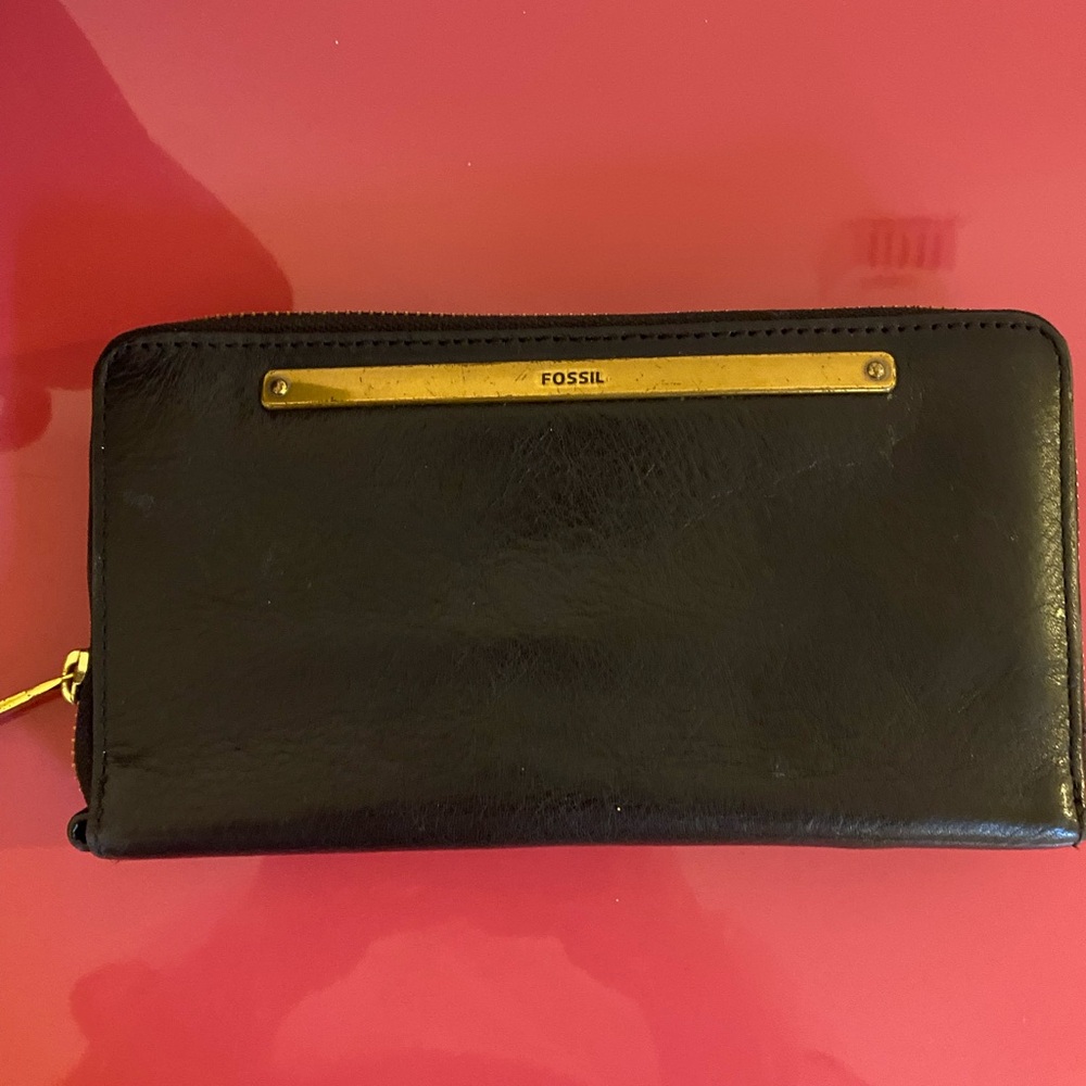 Fossil wallet